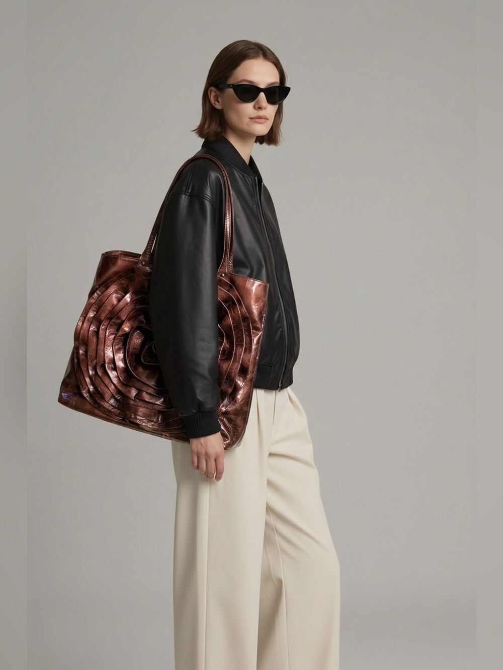 Large Brown KYA Shoulder Bag with Large Design - Picture 8 of 8